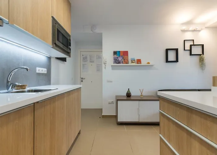 Апартаменти Living Canteras Homes - Front-line